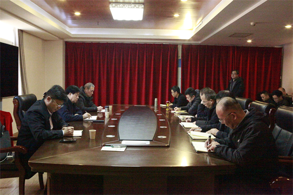 12月2日，3044永利党委书记、董事长谢辉，党委委员、副总经理秦建强，经营管理部副主任周恩堂一行来一八六公司开展调研。一八六公司7名领导班子成员和19名中层干部参加了调研会。摄影：郭玉佳 (3).jpg